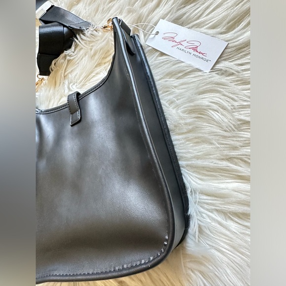 NEW faux leather crossbody bag - Picture 10 of 11